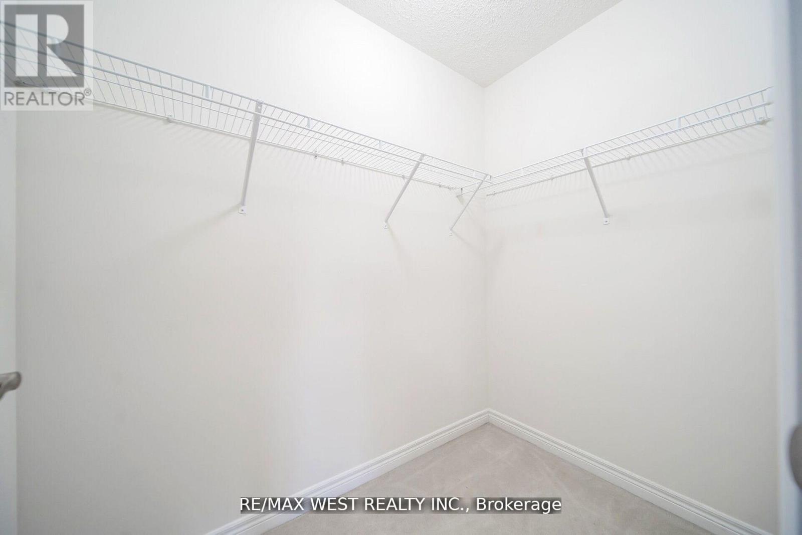 213 Sarah Cline Drive, Oakville, Ontario  L6M 0T8 - Photo 32 - W12432677