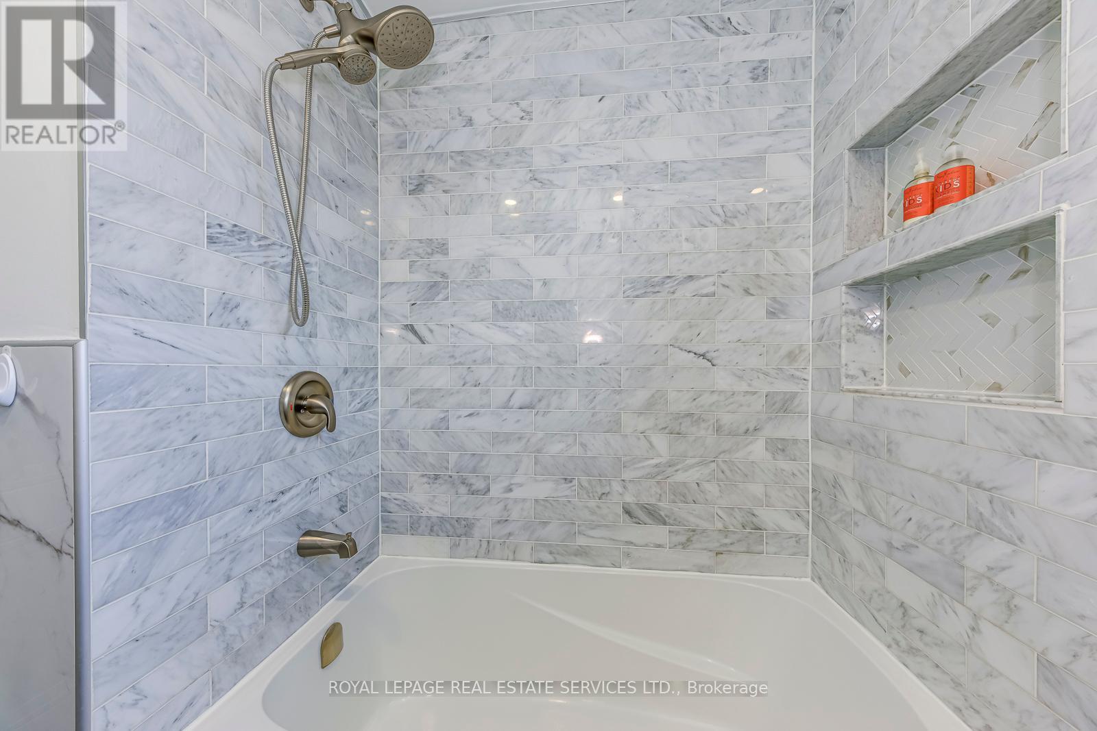 7180 Danton Promenade, Mississauga, Ontario  L5N 5P3 - Photo 29 - W12432694