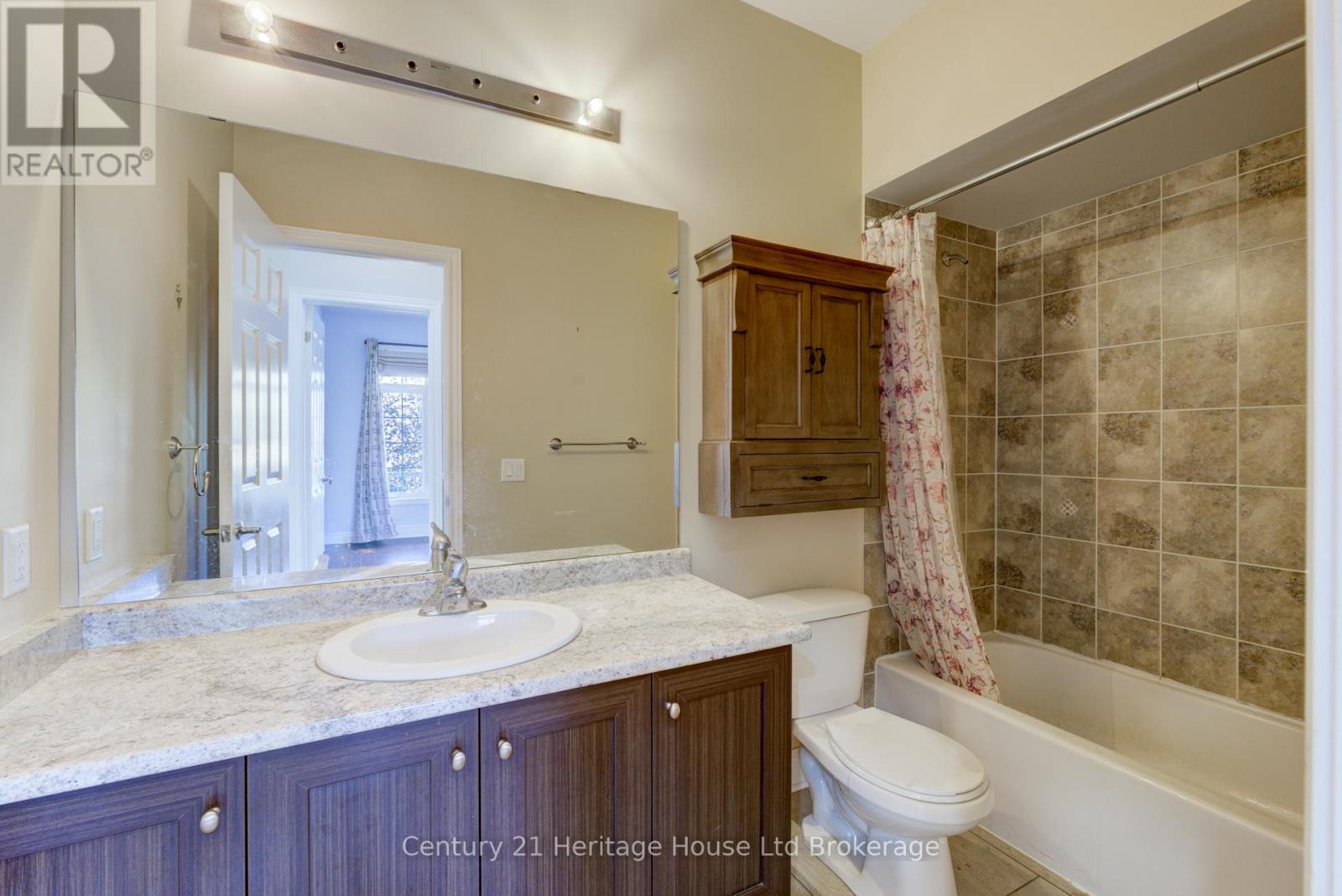 504 Baldwin Crescent, Woodstock, Ontario  N4T 0G6 - Photo 10 - X12432775