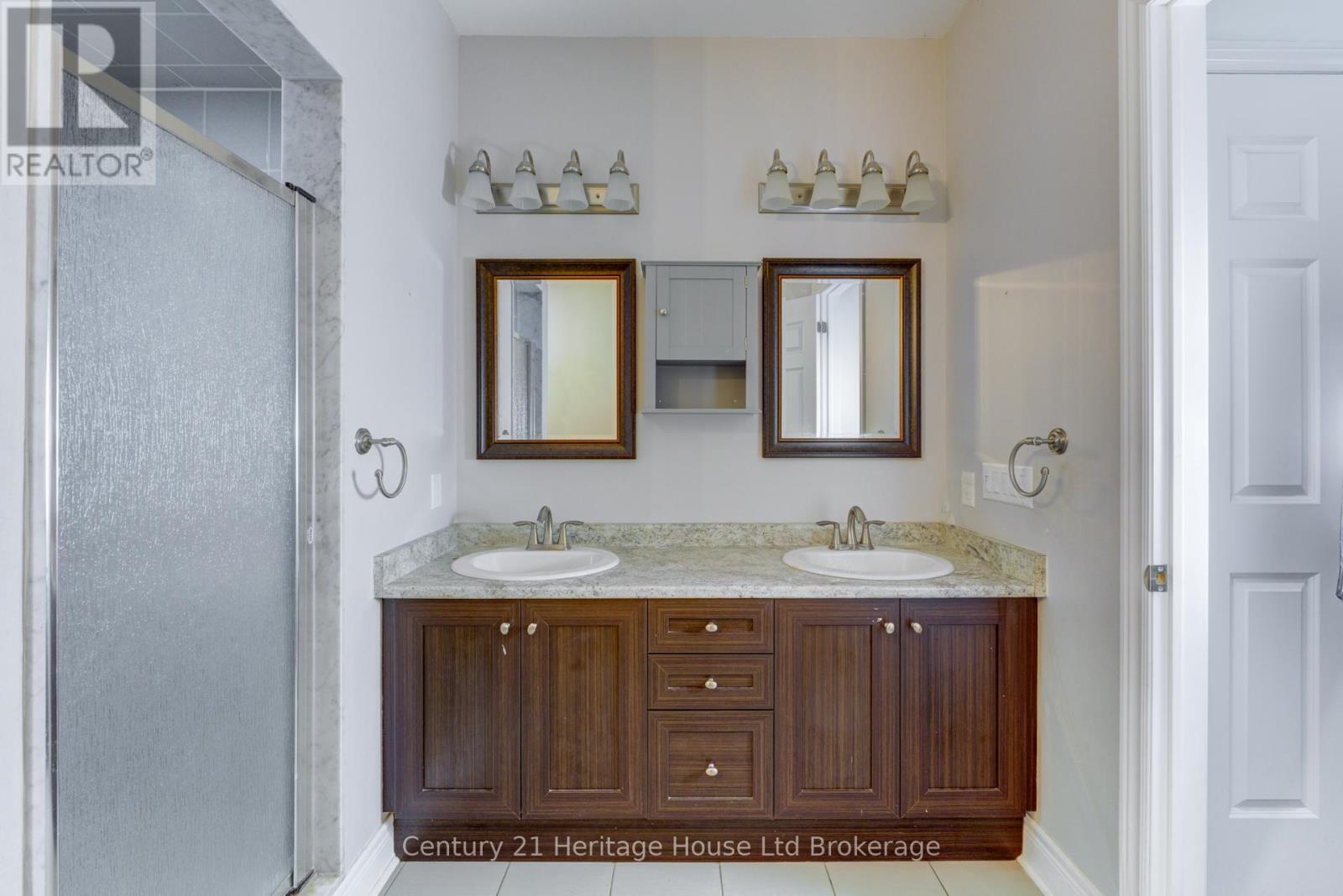 504 Baldwin Crescent, Woodstock, Ontario  N4T 0G6 - Photo 34 - X12432775