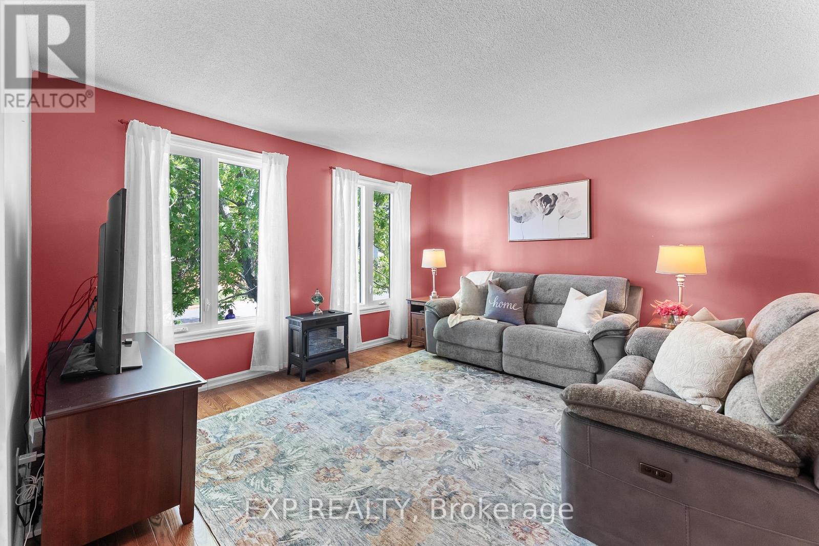 36 Vintage Crescent, St. Catharines (Ridley), Ontario  L2S 3C6 - Photo 6 - X12432709