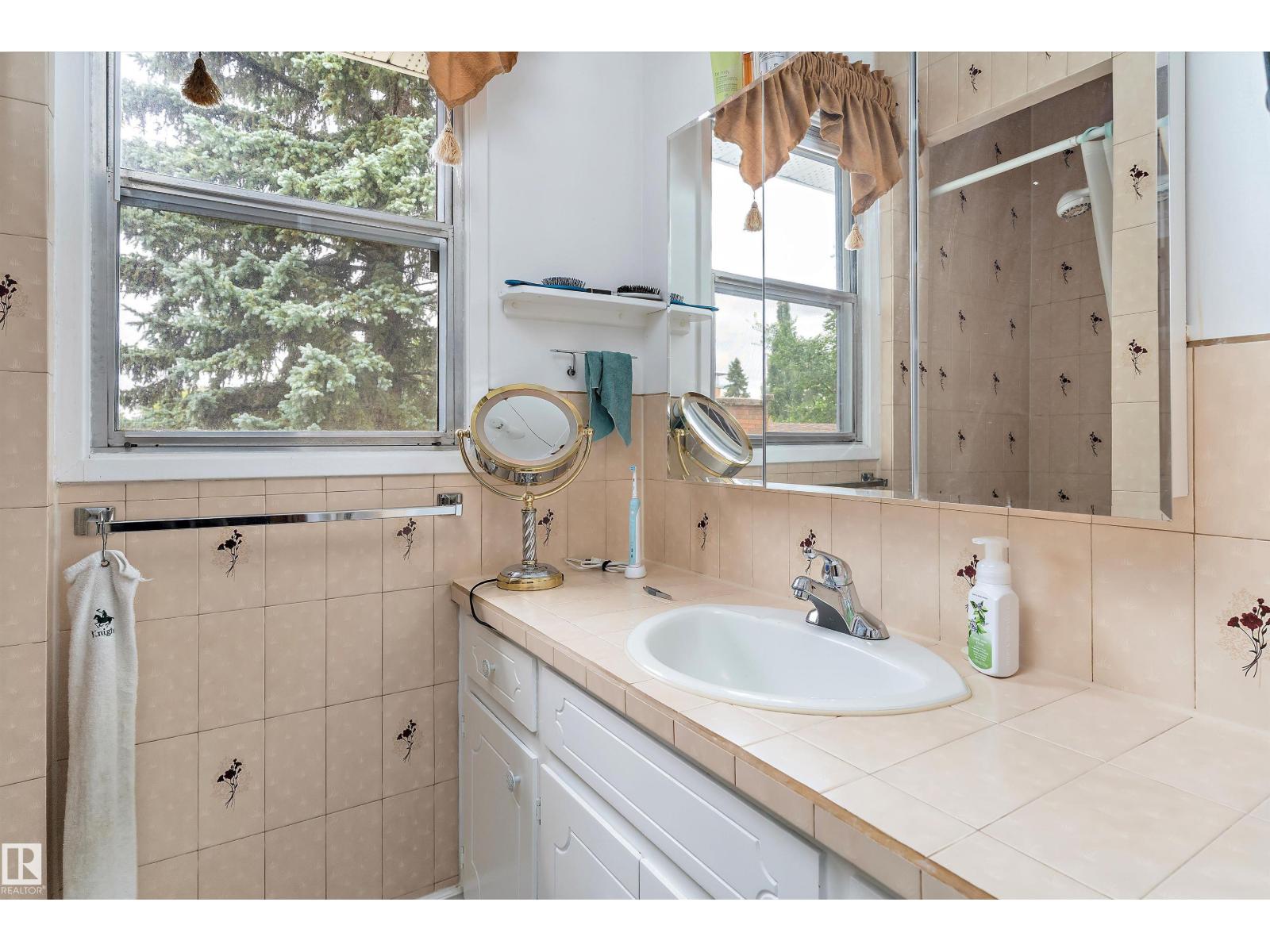 3443 87 St Nw, Edmonton, Alberta  T6K 0J1 - Photo 20 - E4457891