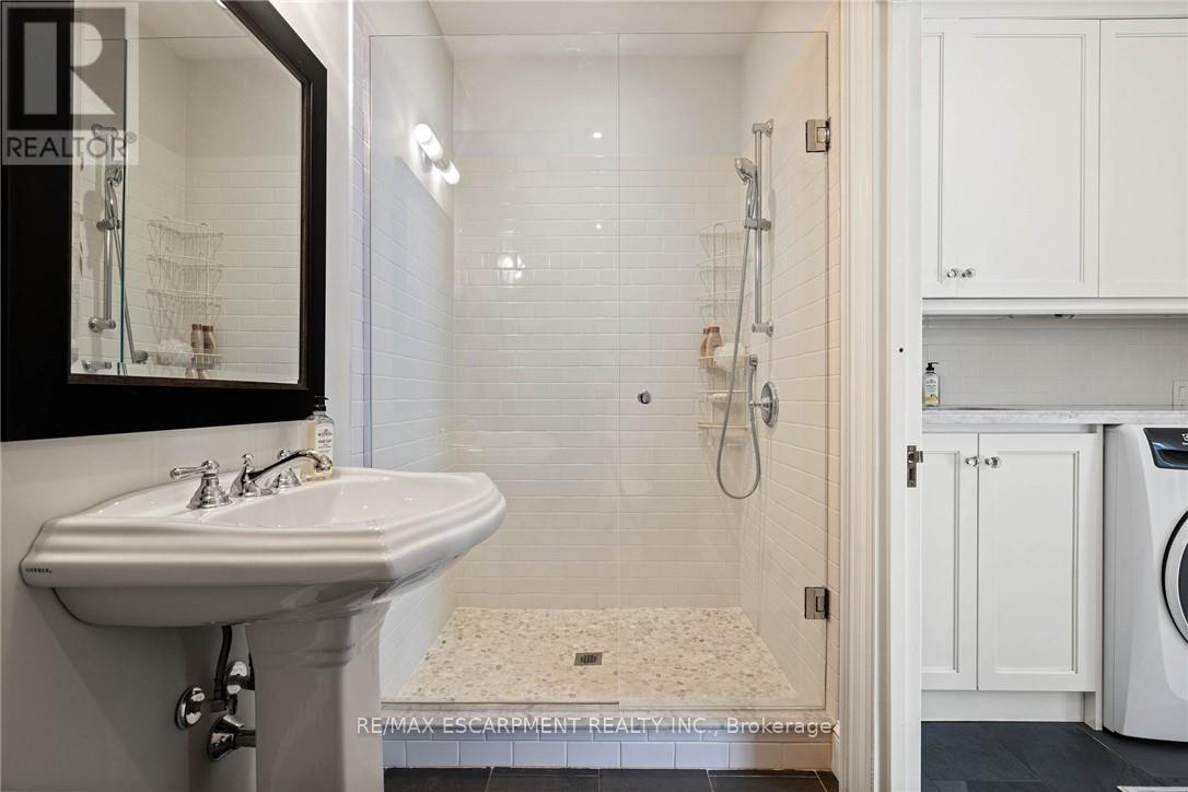 5 Mayfair Place, Hamilton, Ontario  L8S 4E9 - Photo 25 - X12432678