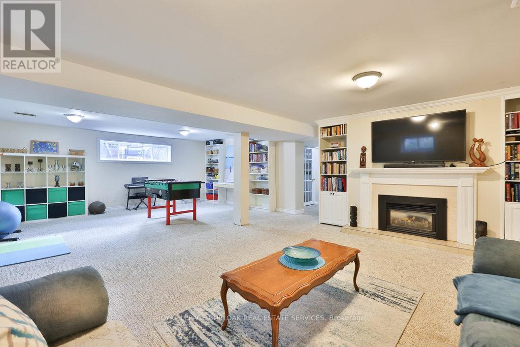 112 Sulphur Springs Road, Hamilton, Ontario  L9G 1M1 - Photo 22 - X12432693
