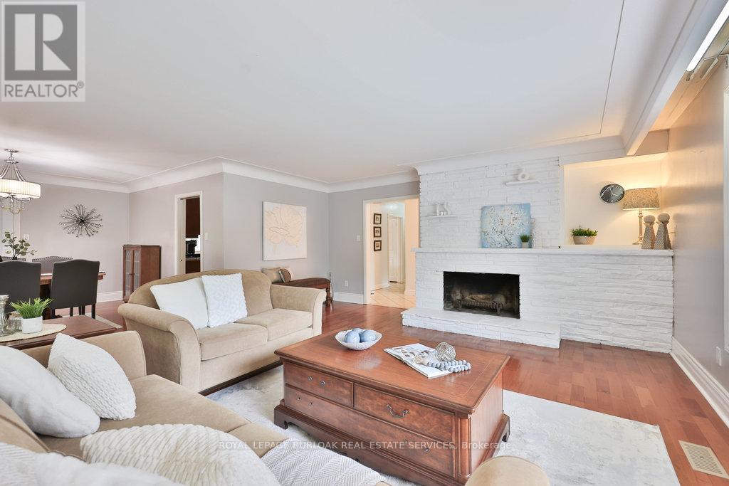 112 Sulphur Springs Road, Hamilton, Ontario  L9G 1M1 - Photo 8 - X12432693
