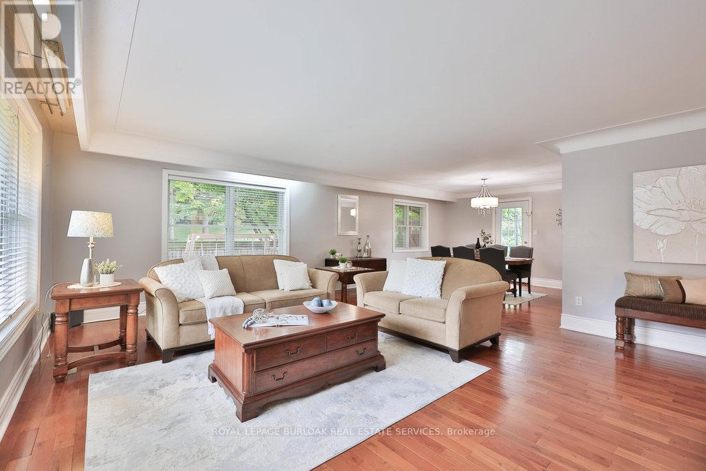 112 Sulphur Springs Road, Hamilton, Ontario  L9G 1M1 - Photo 9 - X12432693