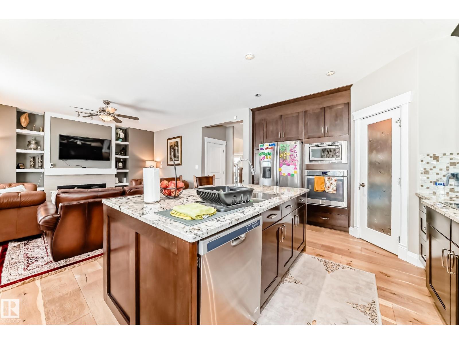 16756 61 St Nw, Edmonton, Alberta  T5Y 0W7 - Photo 11 - E4459984