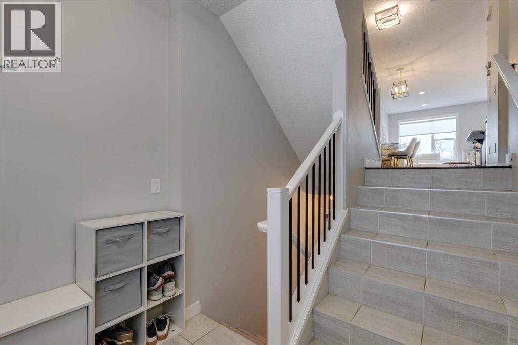 55 Sage Bluff Heights Nw, Calgary, Alberta  T3R 1T3 - Photo 4 - A2257822