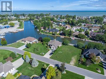 19120 Crest River Avenue, Lakeshore, Ontario  N0P 2L0 - Photo 14 - X12379504