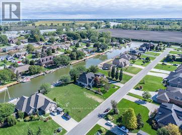 19120 Crest River Avenue, Lakeshore, Ontario  N0P 2L0 - Photo 16 - X12379504
