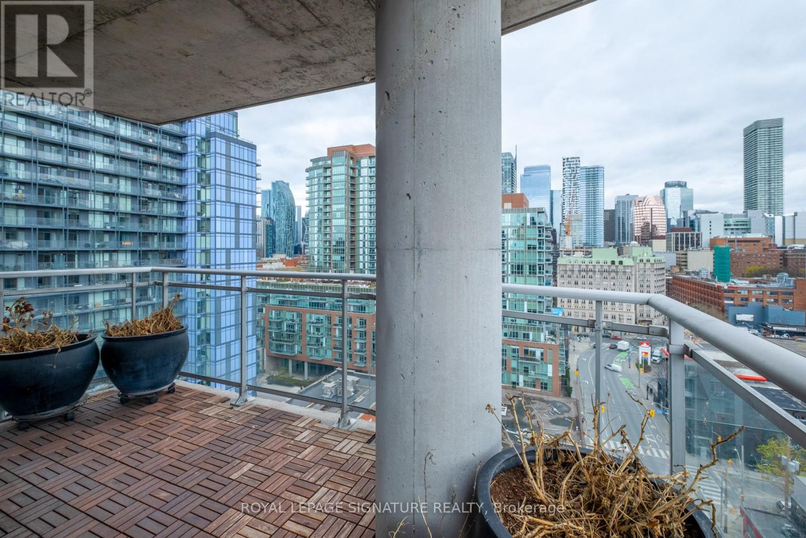 1505 - 255 Richmond Street E, Toronto, Ontario  M5A 4T7 - Photo 17 - C12432714