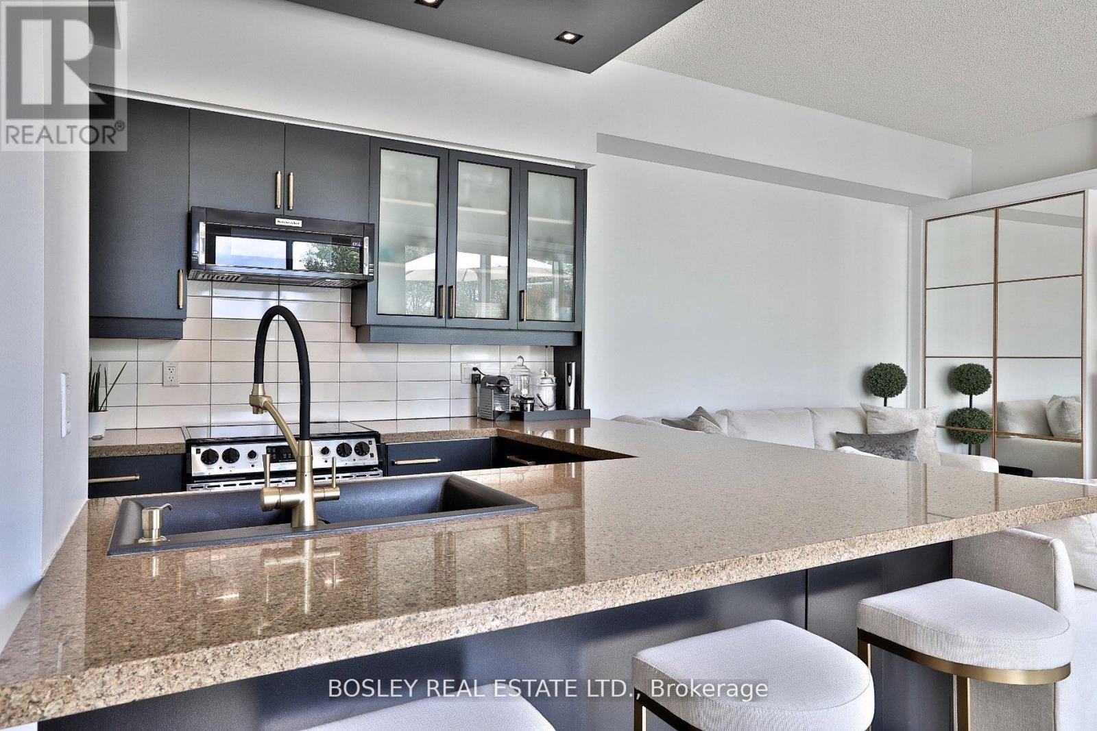 208w - 500 Queens Quay W, Toronto, Ontario  M5V 3K8 - Photo 12 - C12432719