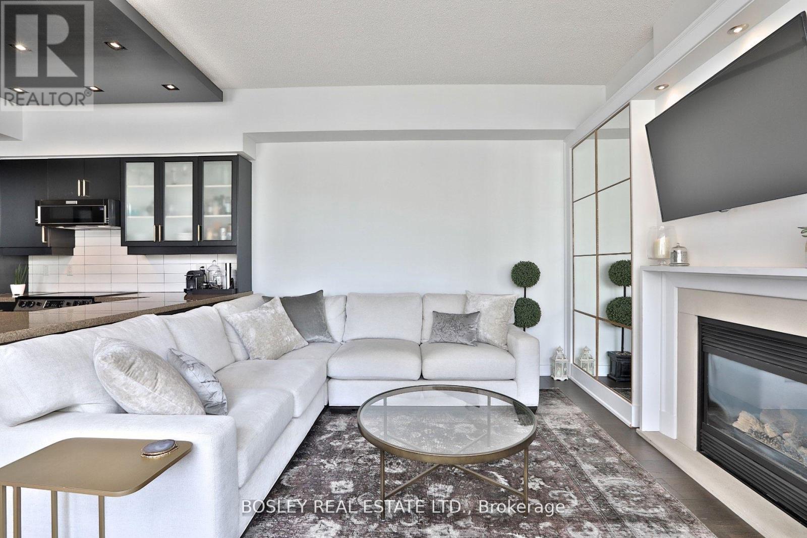 208w - 500 Queens Quay W, Toronto, Ontario  M5V 3K8 - Photo 18 - C12432719