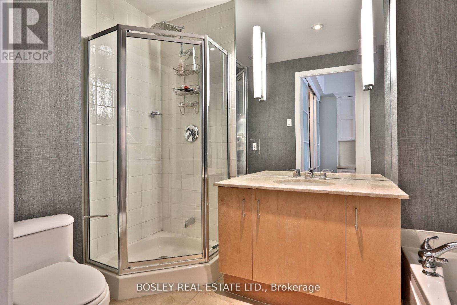 208w - 500 Queens Quay W, Toronto, Ontario  M5V 3K8 - Photo 33 - C12432719