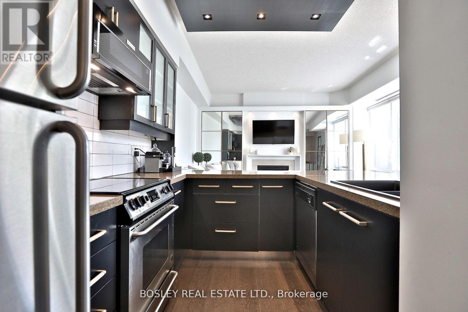 208w - 500 Queens Quay W, Toronto, Ontario  M5V 3K8 - Photo 9 - C12432719