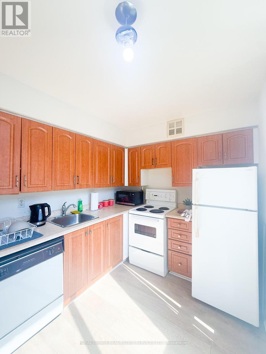 1212 - 44 St. Joseph Street, Toronto, Ontario  M4Y 2W4 - Photo 5 - C12432726