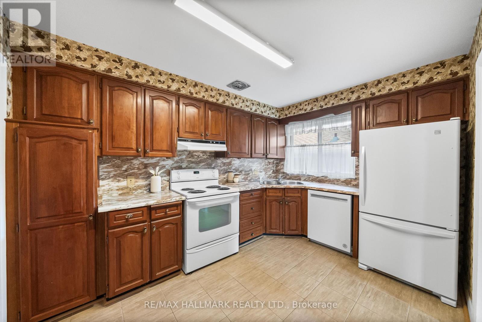 232 Newton Drive, Toronto, Ontario  M2M 2P3 - Photo 11 - C12432739