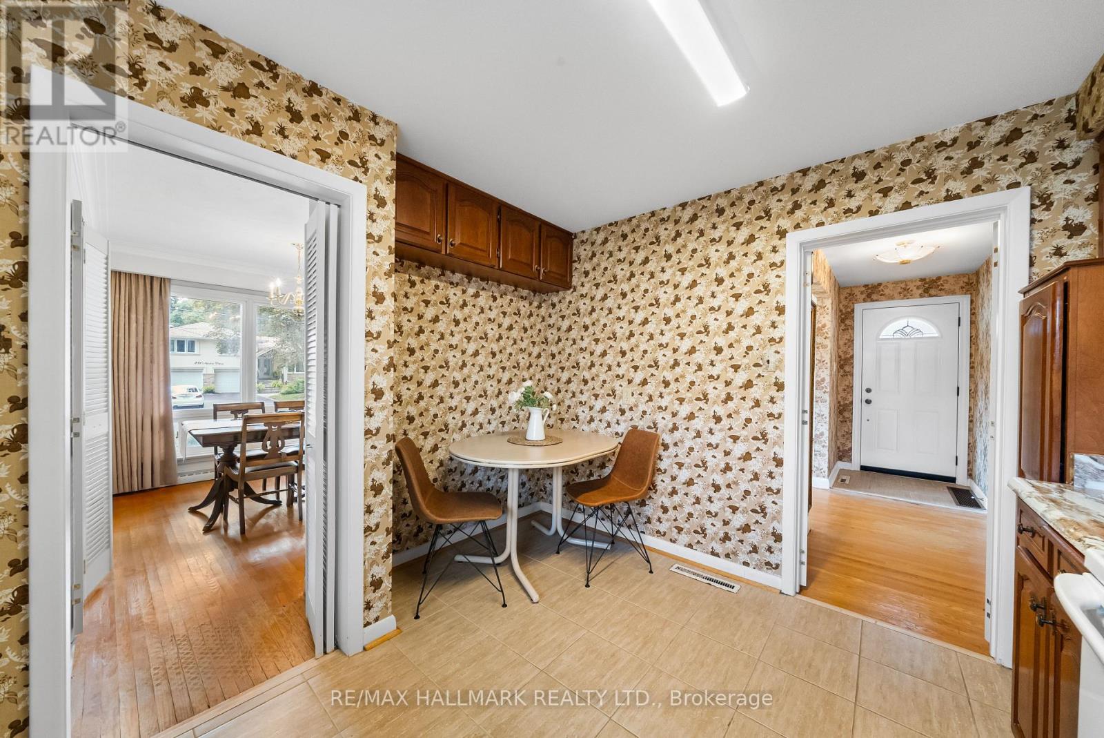 232 Newton Drive, Toronto, Ontario  M2M 2P3 - Photo 12 - C12432739