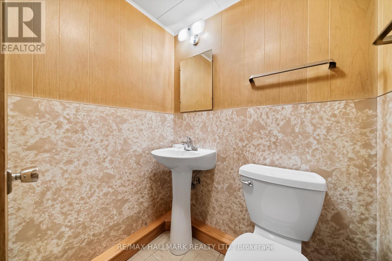 232 Newton Drive, Toronto, Ontario  M2M 2P3 - Photo 31 - C12432739