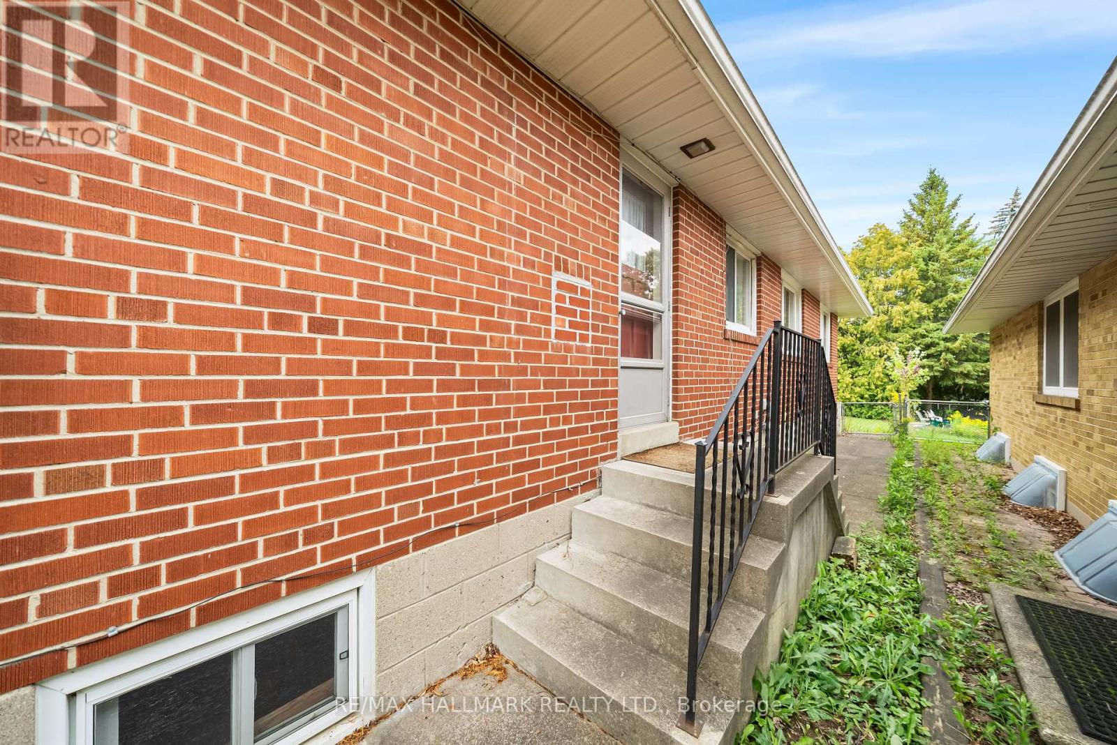 232 Newton Drive, Toronto, Ontario  M2M 2P3 - Photo 32 - C12432739