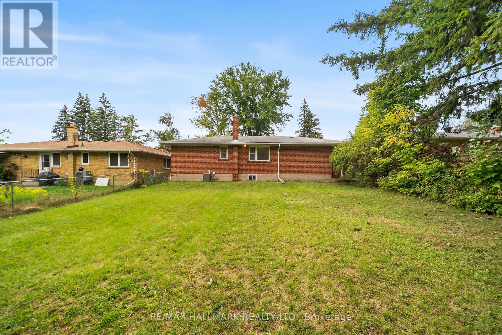 232 Newton Drive, Toronto, Ontario  M2M 2P3 - Photo 34 - C12432739
