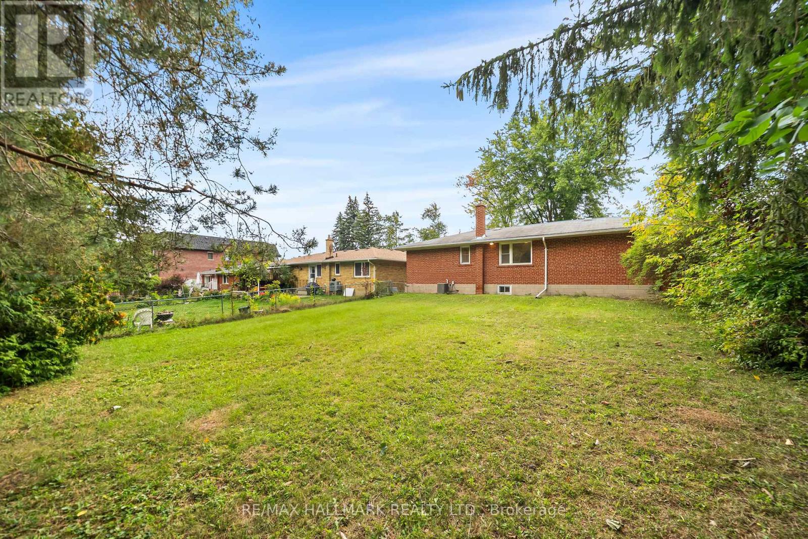 232 Newton Drive, Toronto, Ontario  M2M 2P3 - Photo 35 - C12432739