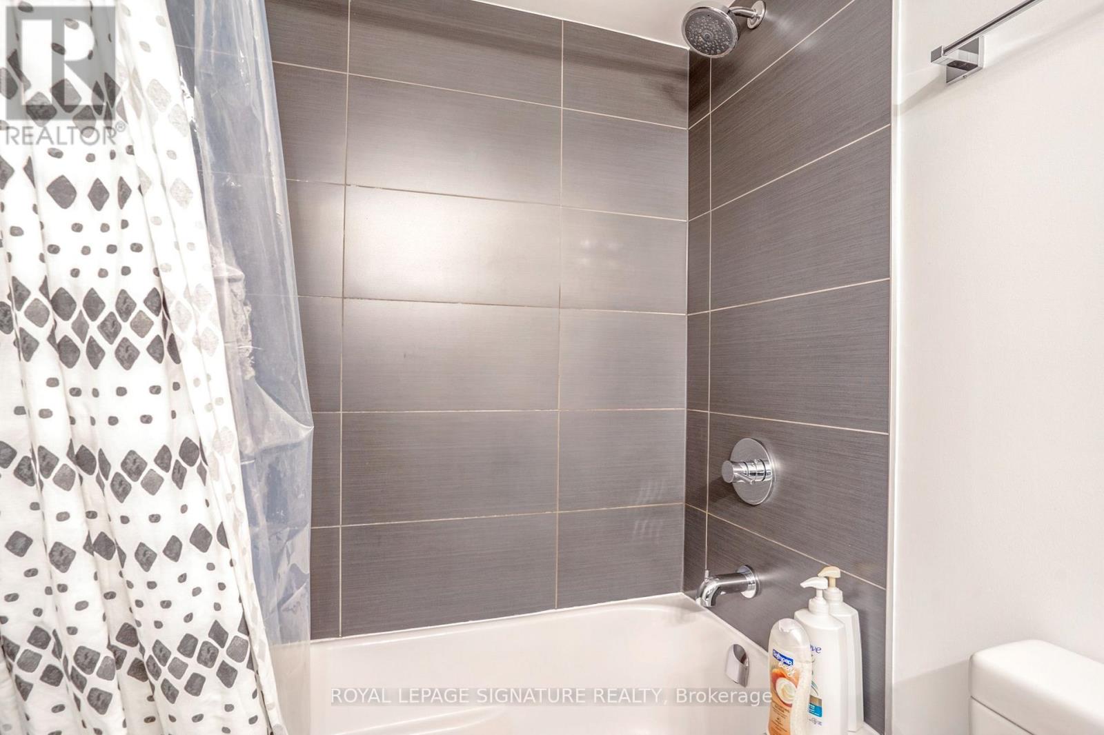 1218 - 155 Yorkville Avenue, Toronto, Ontario  M5R 0B4 - Photo 17 - C12432795