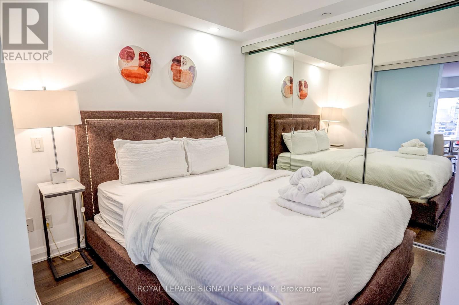 1218 - 155 Yorkville Avenue, Toronto, Ontario  M5R 0B4 - Photo 19 - C12432795