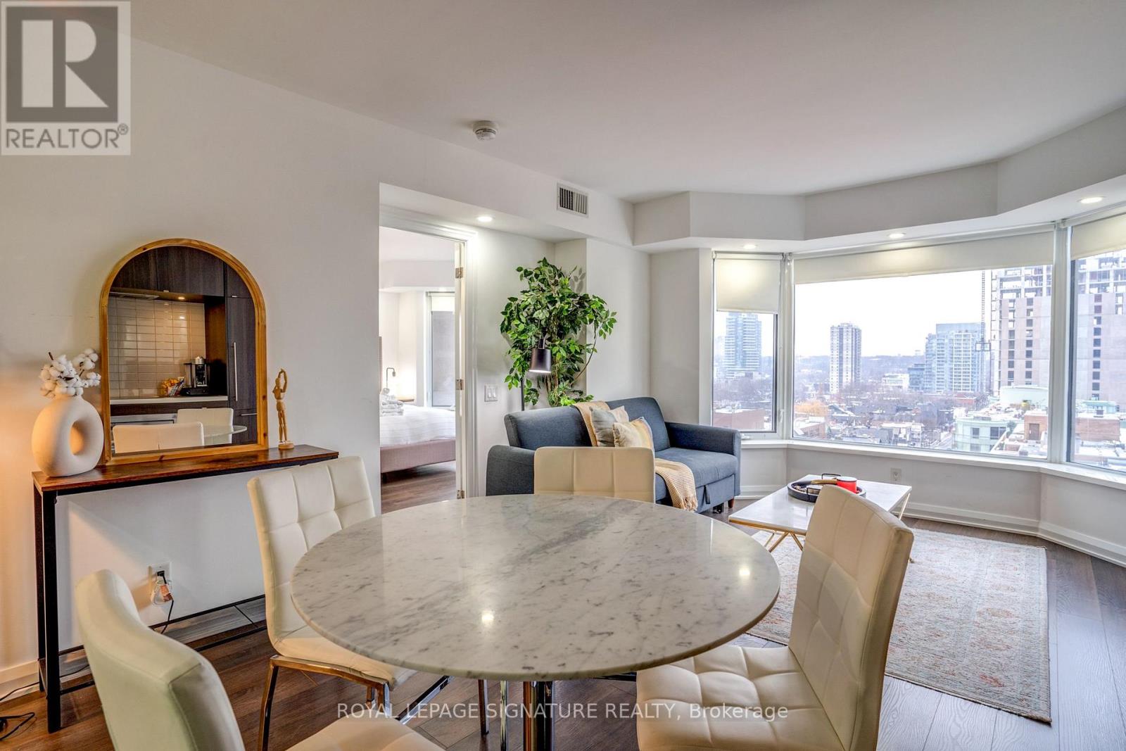 1218 - 155 Yorkville Avenue, Toronto, Ontario  M5R 0B4 - Photo 6 - C12432795