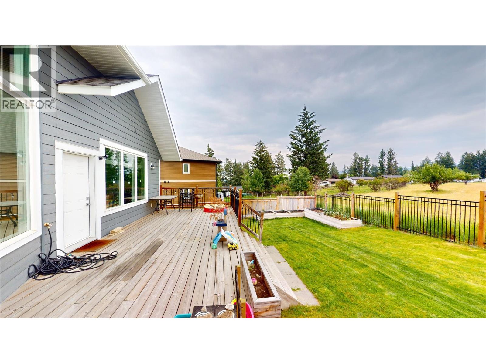 800 22nd Avenue S, Cranbrook, British Columbia  V1C 6Y7 - Photo 34 - 10364370