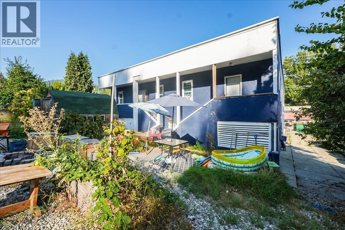 156 Haig Street Street, Warfield, British Columbia  V1R 2L9 - Photo 10 - 10363909