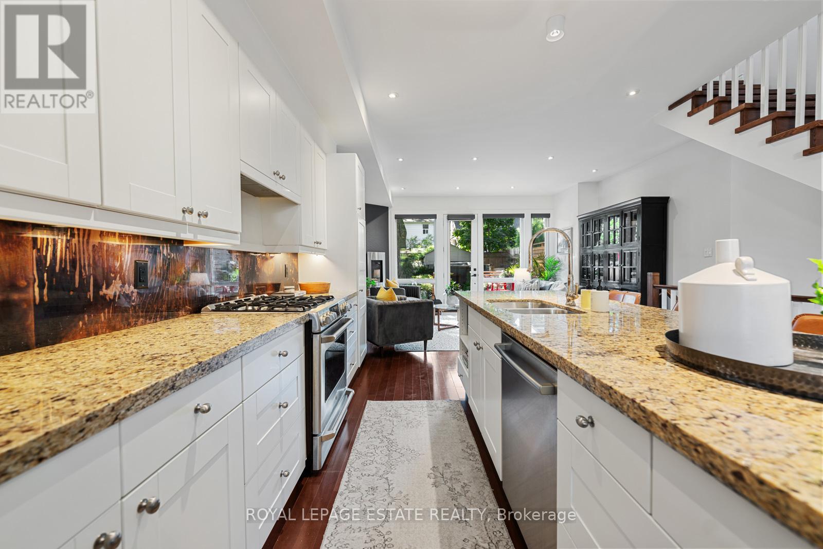 158 Warden Avenue, Toronto, Ontario  M1N 2Z4 - Photo 8 - E12432804