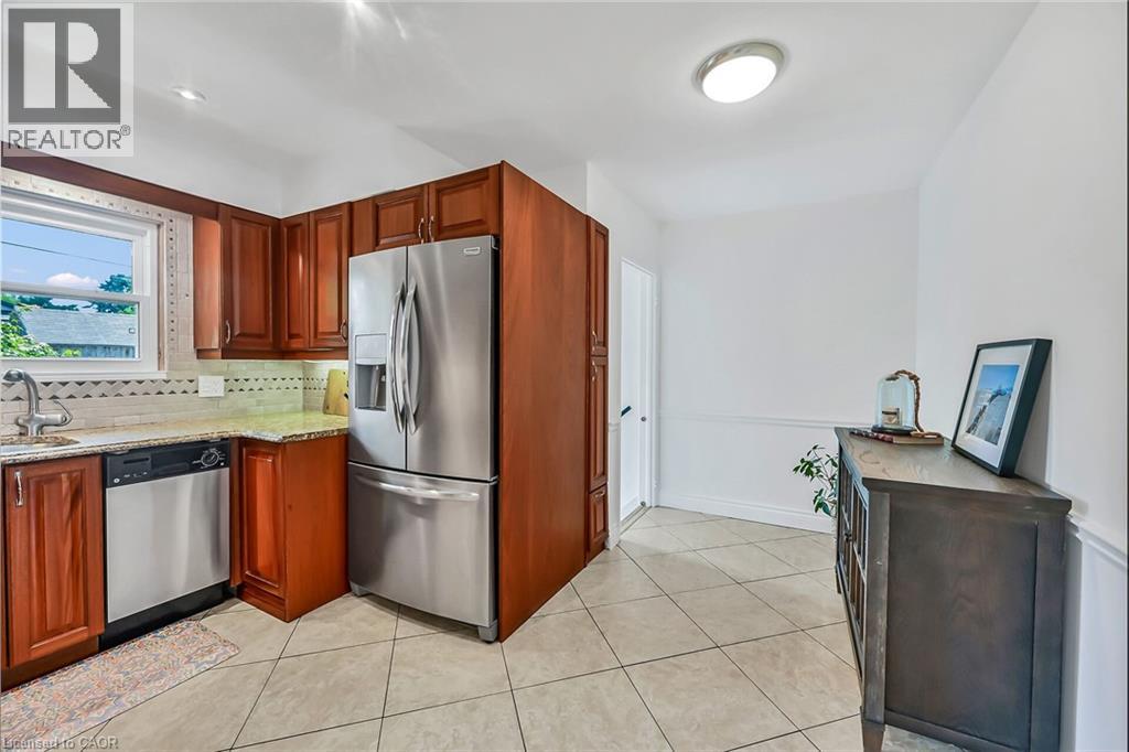 181 West 18th Street, Hamilton, Ontario  L9C 4G7 - Photo 10 - 40774553