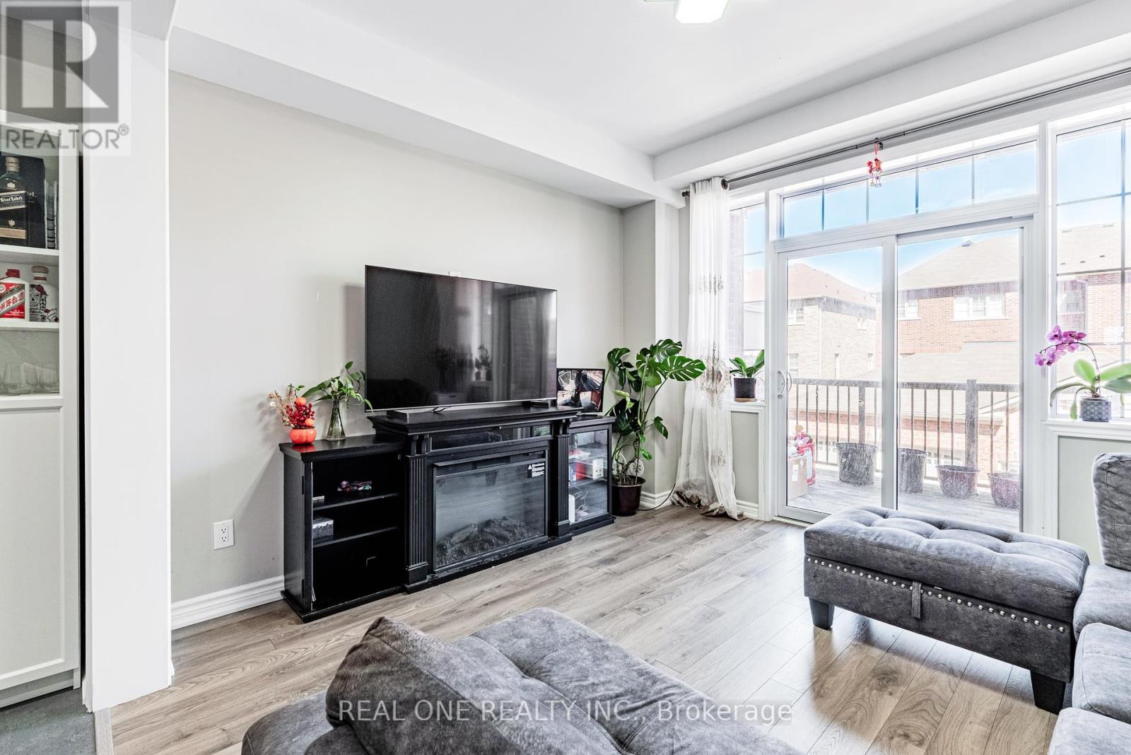 4798 16th Avenue, Markham, Ontario  L6C 0V8 - Photo 14 - N12432732