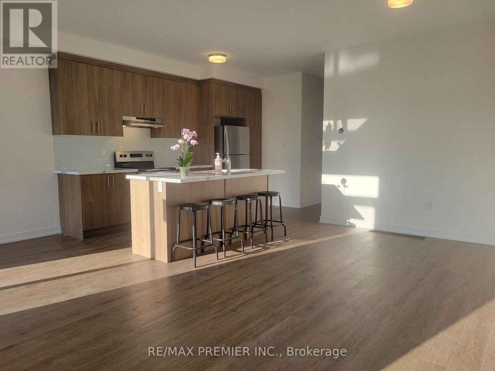 3 Ghent Drive, Vaughan, Ontario  L4H 4T8 - Photo 6 - N12432745