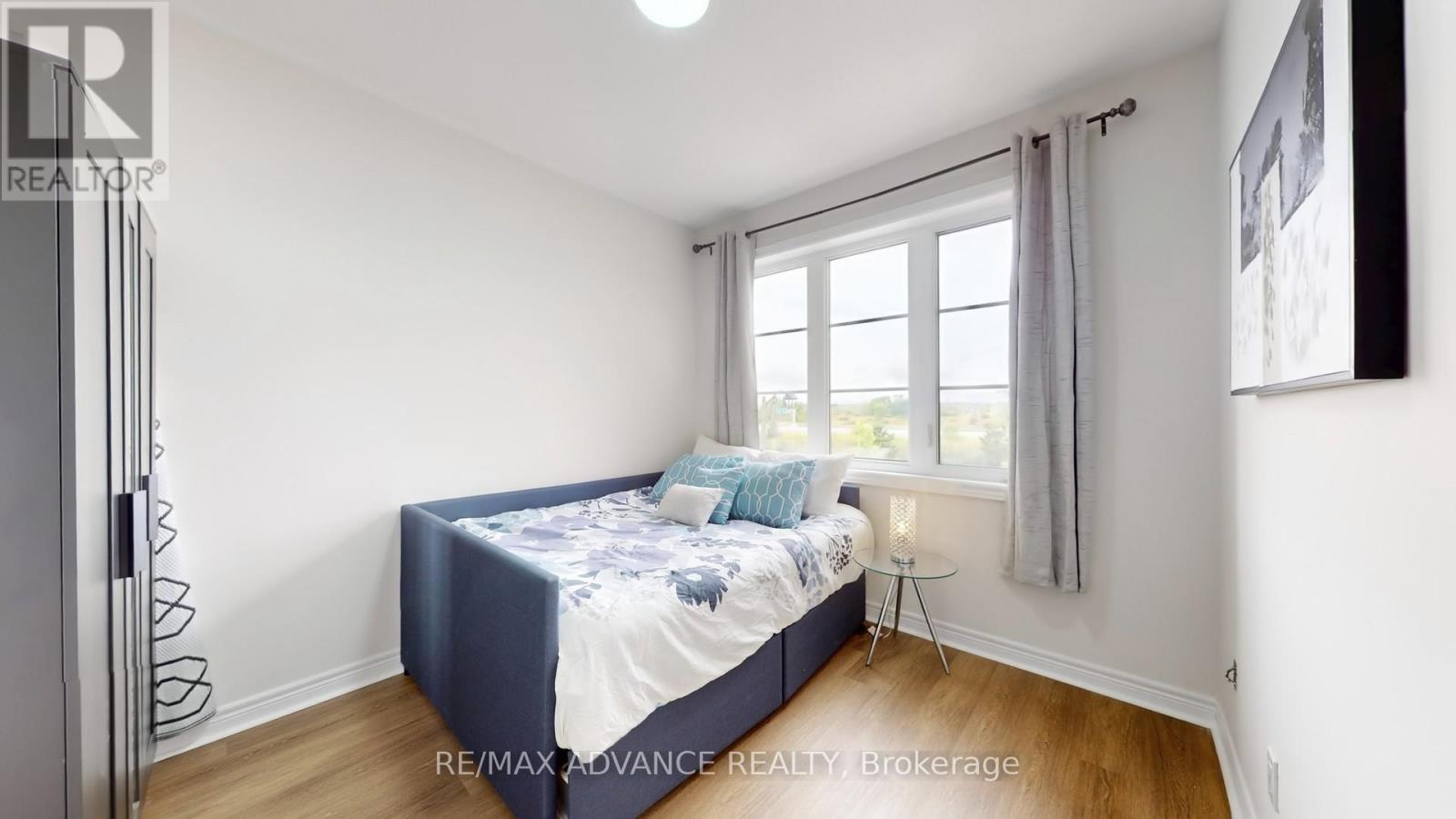 127 Decast Crescent, Markham, Ontario  L6B 1N8 - Photo 36 - N12432760