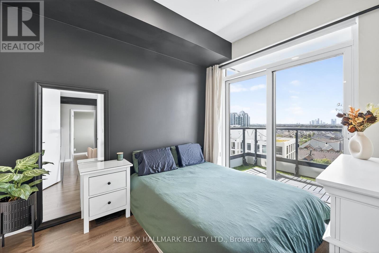901 - 7950 Bathurst Street, Vaughan, Ontario  L4J 0L4 - Photo 13 - N12432782