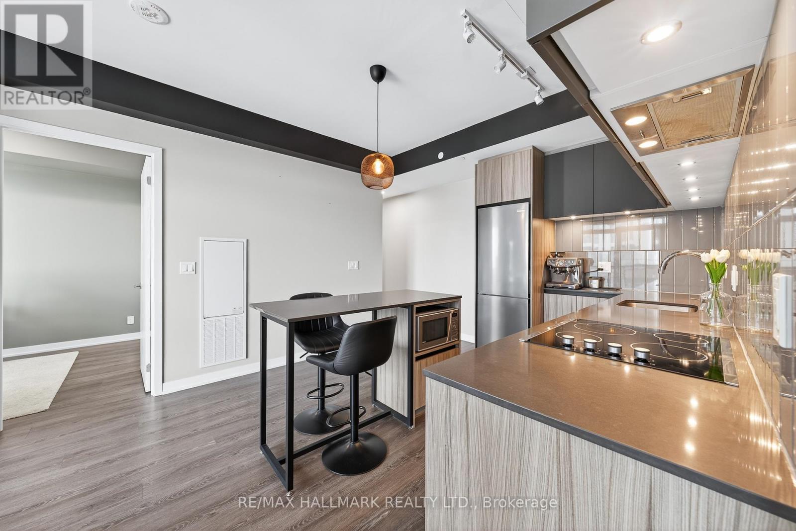 901 - 7950 Bathurst Street, Vaughan, Ontario  L4J 0L4 - Photo 22 - N12432782