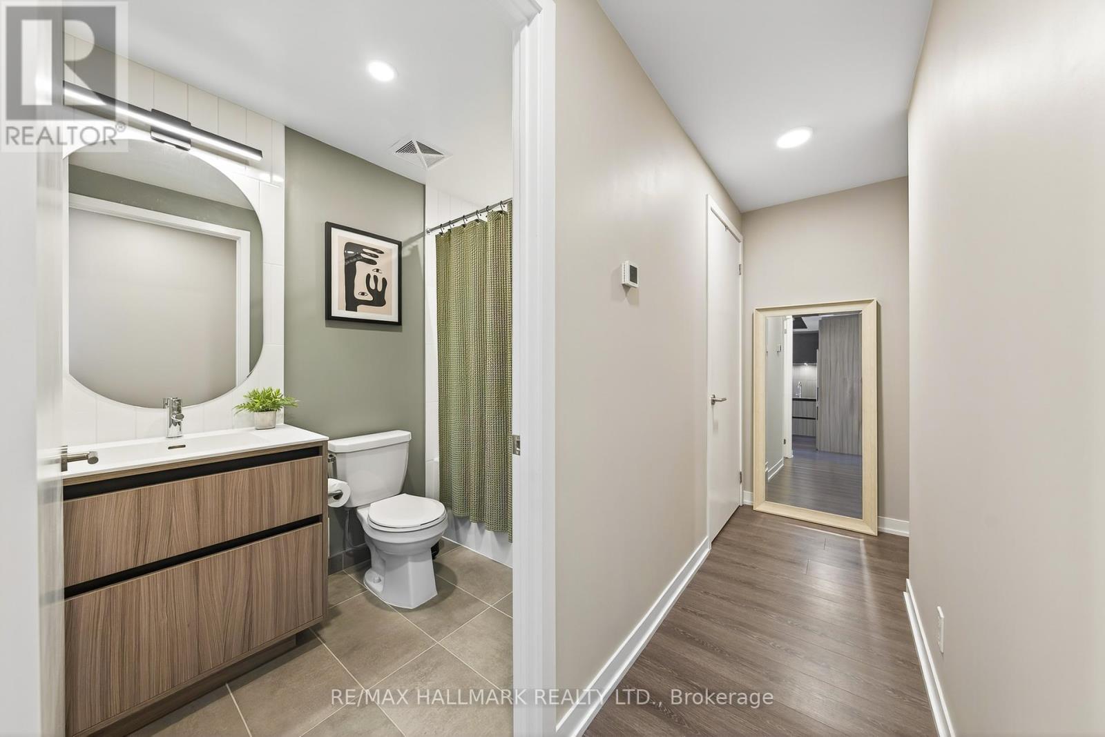 901 - 7950 Bathurst Street, Vaughan, Ontario  L4J 0L4 - Photo 24 - N12432782