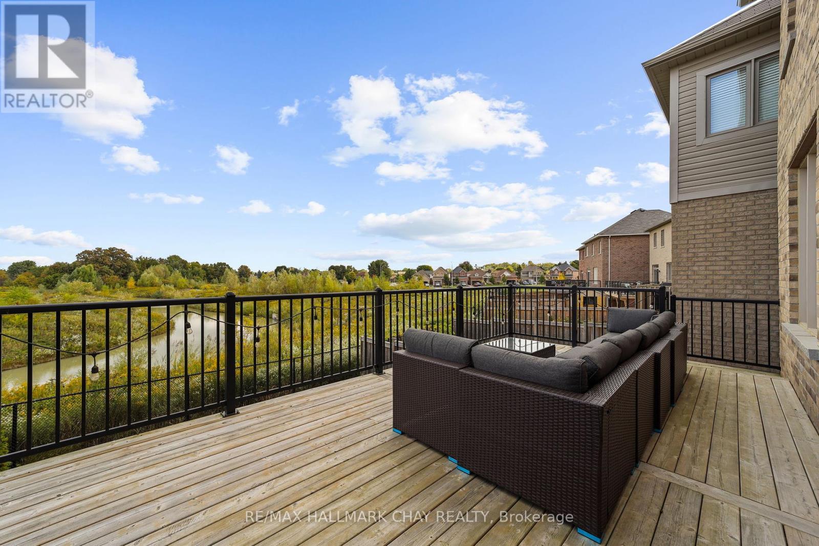 52 Strachan Trail, New Tecumseth, Ontario  L0G 1A0 - Photo 39 - N12432817