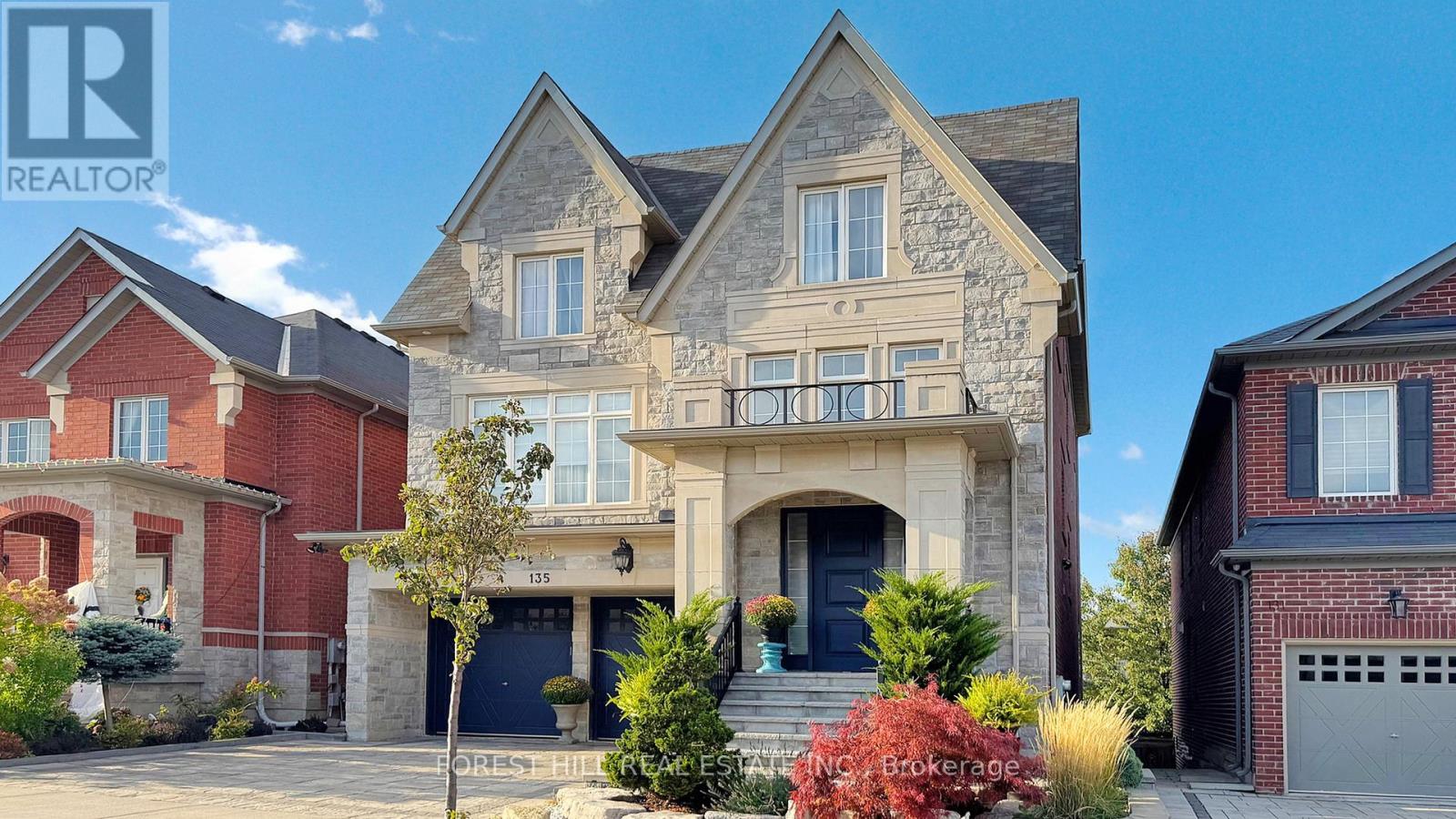 135 Abner Miles Drive, Vaughan, Ontario  L6A 4X4 - Photo 2 - N12432825