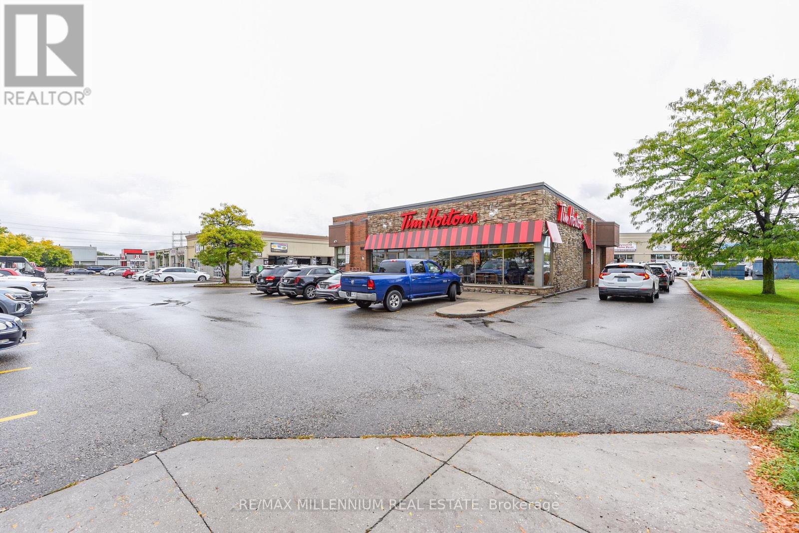 7 - 1780 Albion Road, Toronto, Ontario  M9V 1C1 - Photo 30 - W12431558