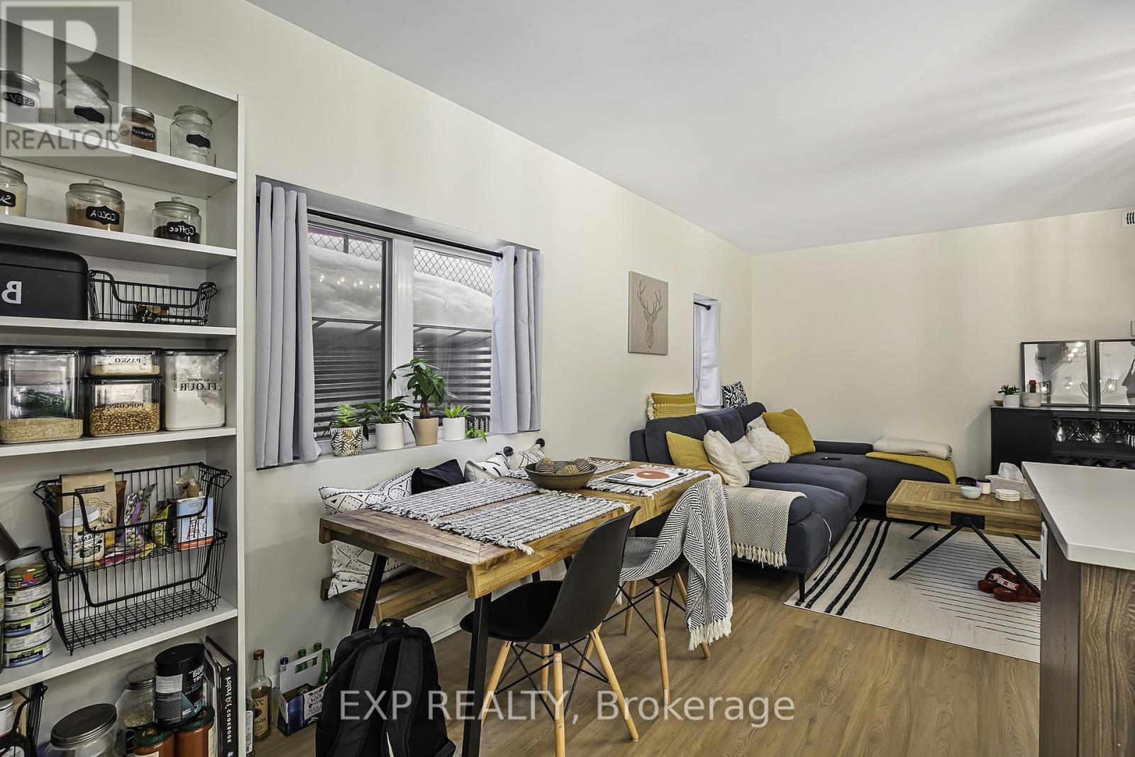 B - 527 Broadhead Avenue, Ottawa, Ontario  K1Z 5R9 - Photo 6 - X12432842