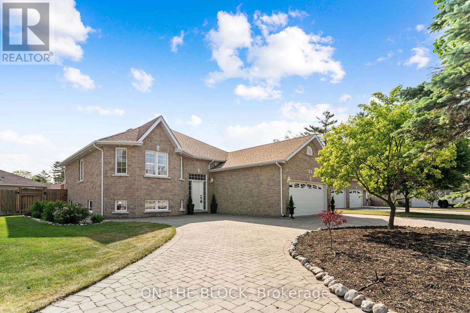 66 Donato Way, Wasaga Beach, Ontario  L9Z 1R9 - Photo 1 - S12432789