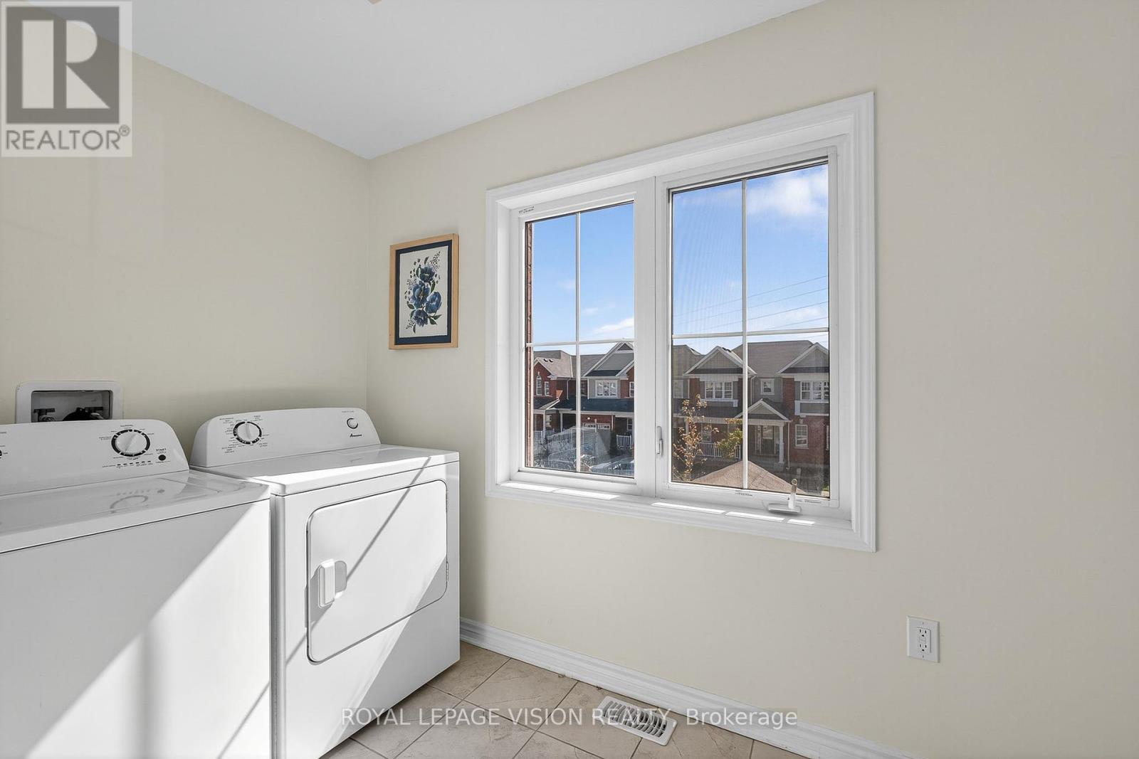 43 Watermill Street, Kitchener, Ontario  N2P 2X6 - Photo 13 - X12429154