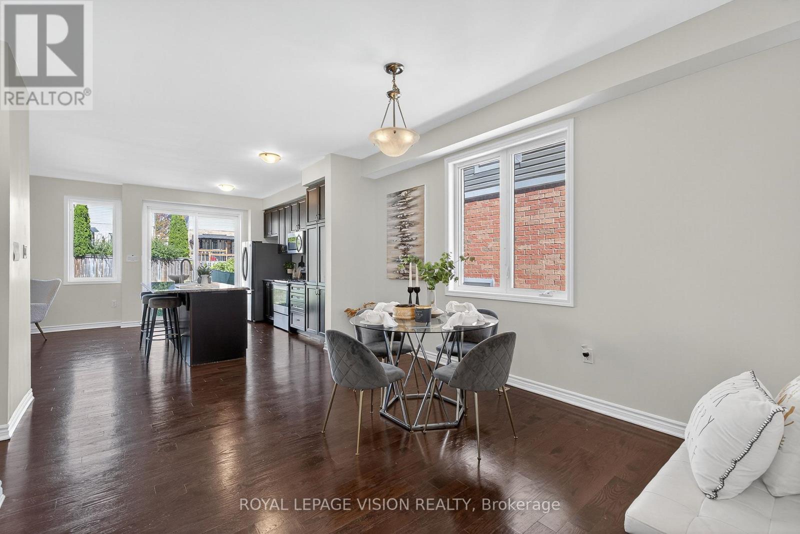 43 Watermill Street, Kitchener, Ontario  N2P 2X6 - Photo 5 - X12429154