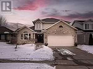 132 John Davies Drive E, Woodstock, Ontario  N4T 1N1 - Photo 3 - X12427253