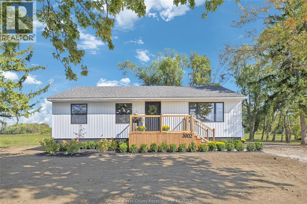 MLS# 25024722: 3902 MANNING ROAD, Lakeshore, Canada