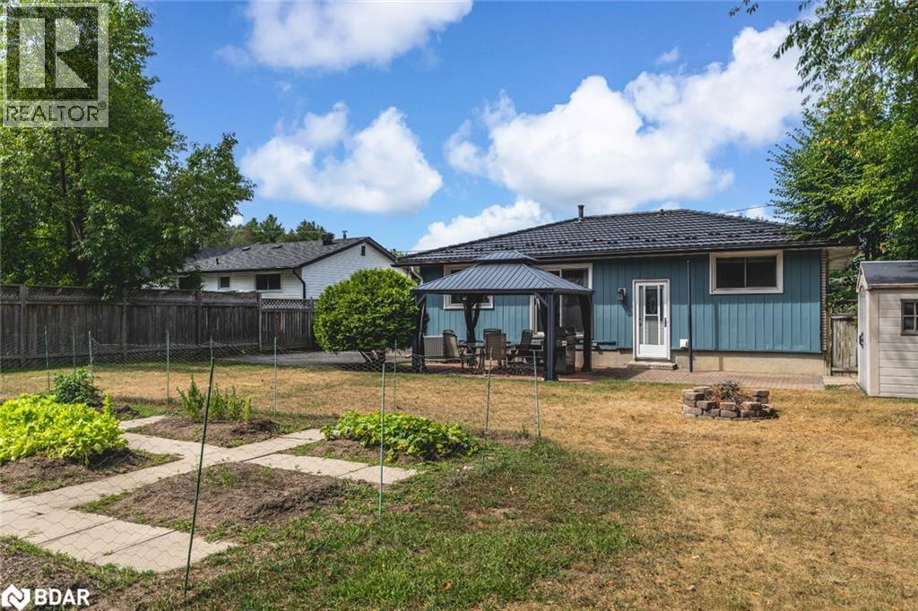 35 Ashburton Crescent, Essa, Ontario  L0M 1B0 - Photo 17 - 40774591
