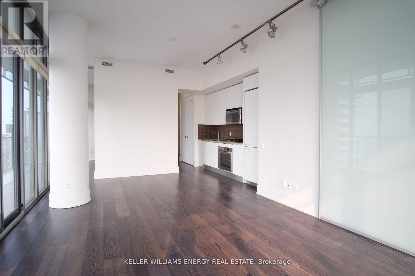 4305 - 33 Charles Street E, Toronto, Ontario  M4Y 0A2 - Photo 3 - C12432835